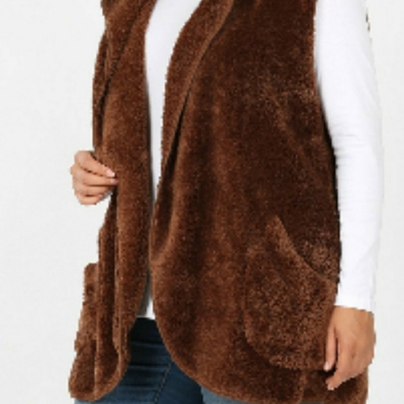 Faux Fur Cocoon Vest - Picture 2 of 2